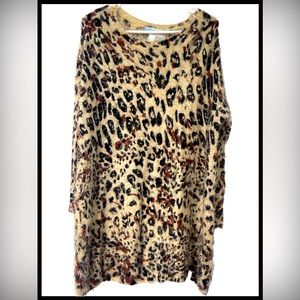 Small leopard sweater dress